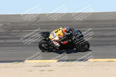 media/May-10-2025-Race Pace (Sat) [[db32fef2da]]/Vested/3-Bowl Set 1 (9am)/